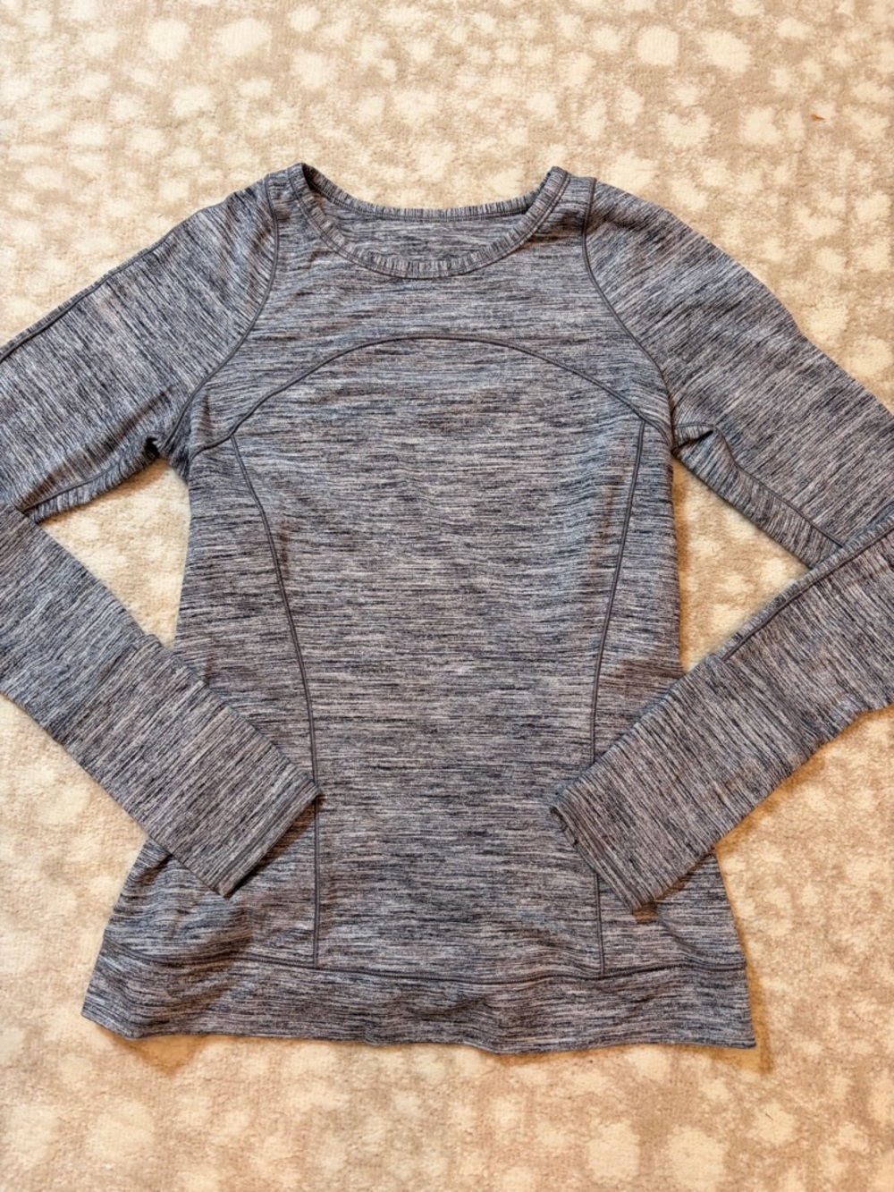 lululemon athletica Heathered Gray Long-Sleeve Athletic Top